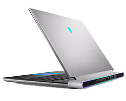 ALIENWARE X16